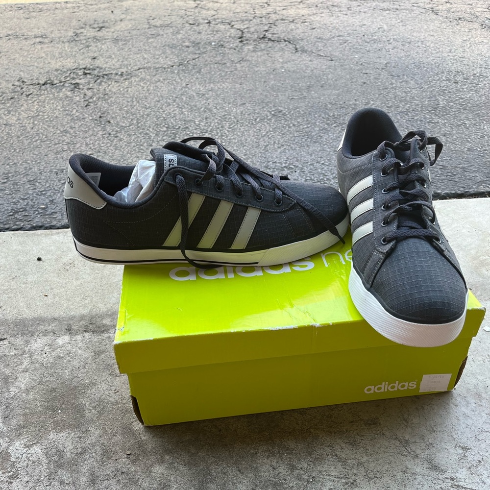 Adidas neo
